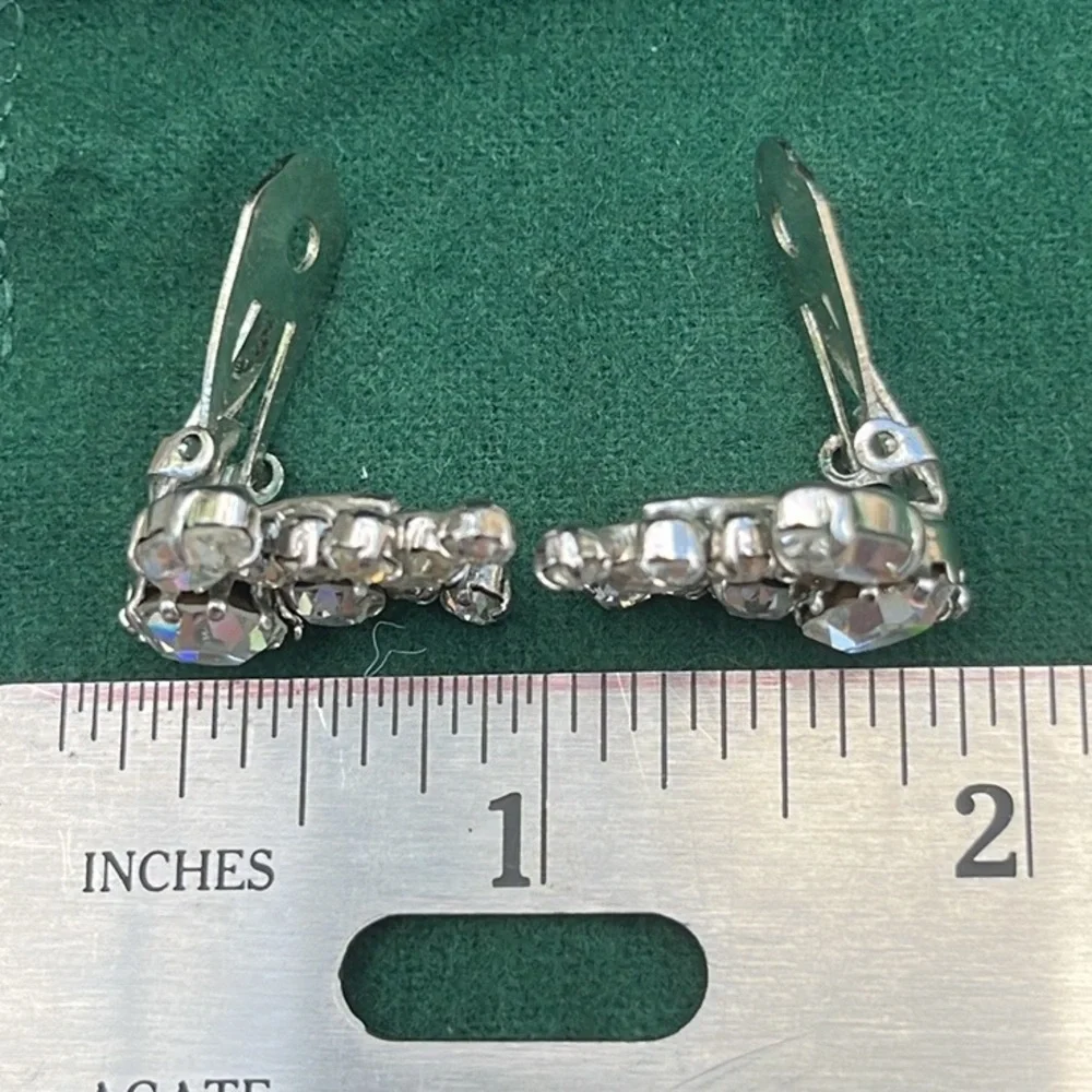 Vintage Austrian Marquise & Round Rhinestones in silver tone clip on earrings